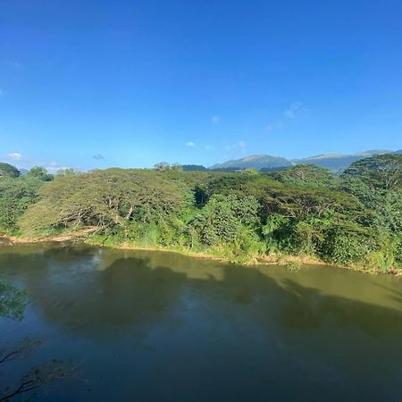 Pangsapuri 100 m² dengan 2 bilik tidur dan 2 bilik mandi peribadi di Peradeniya Kandy Luaran gambar